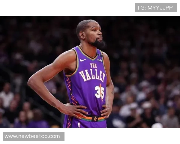 三分10中0的队友就坐在旁边！杜兰特赛后亲口承认：我们上半场像丢了魂，赢球靠的不是我一个人